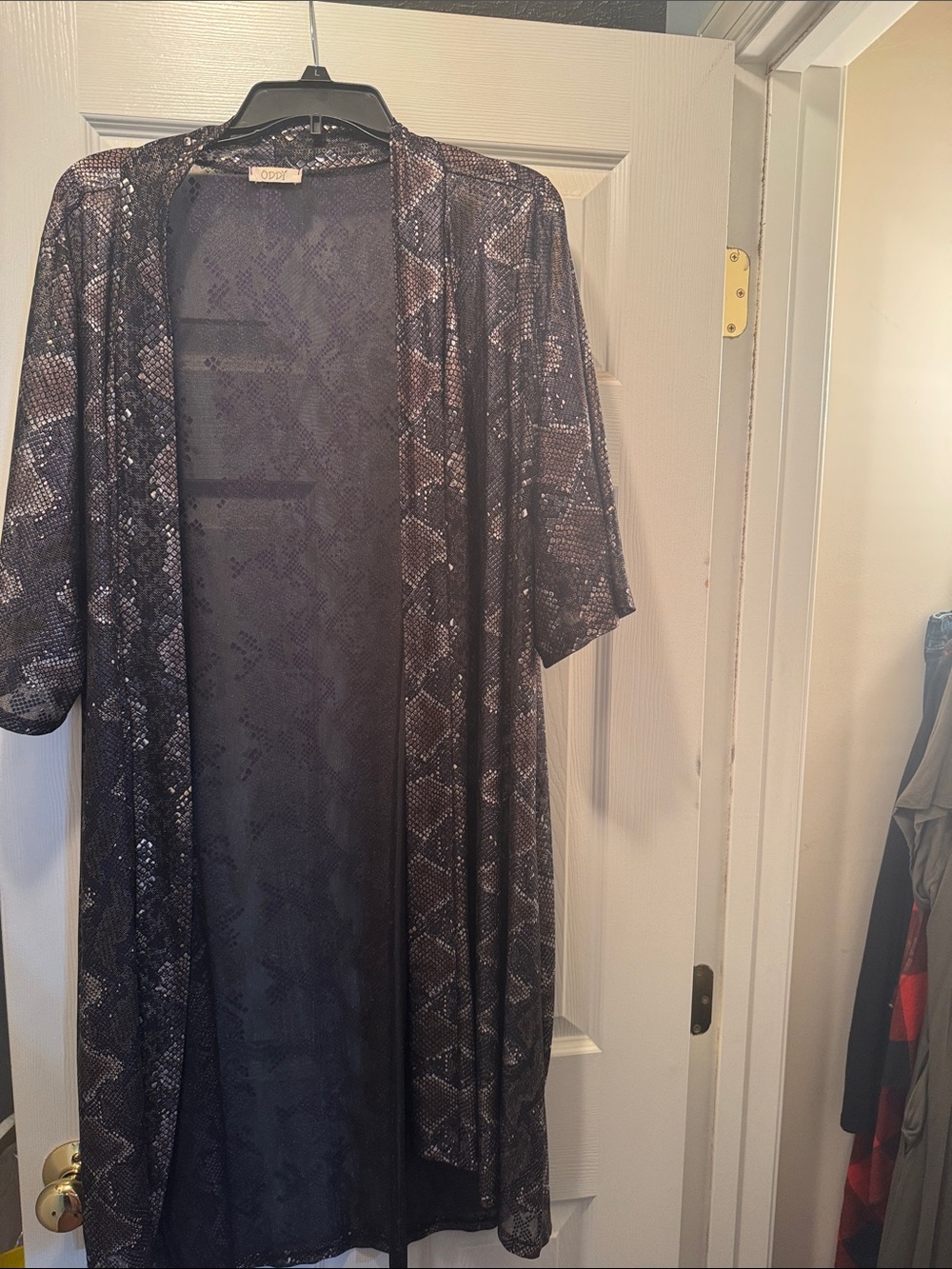 ODDY Black and Gray Snake-Print Long Cardigan